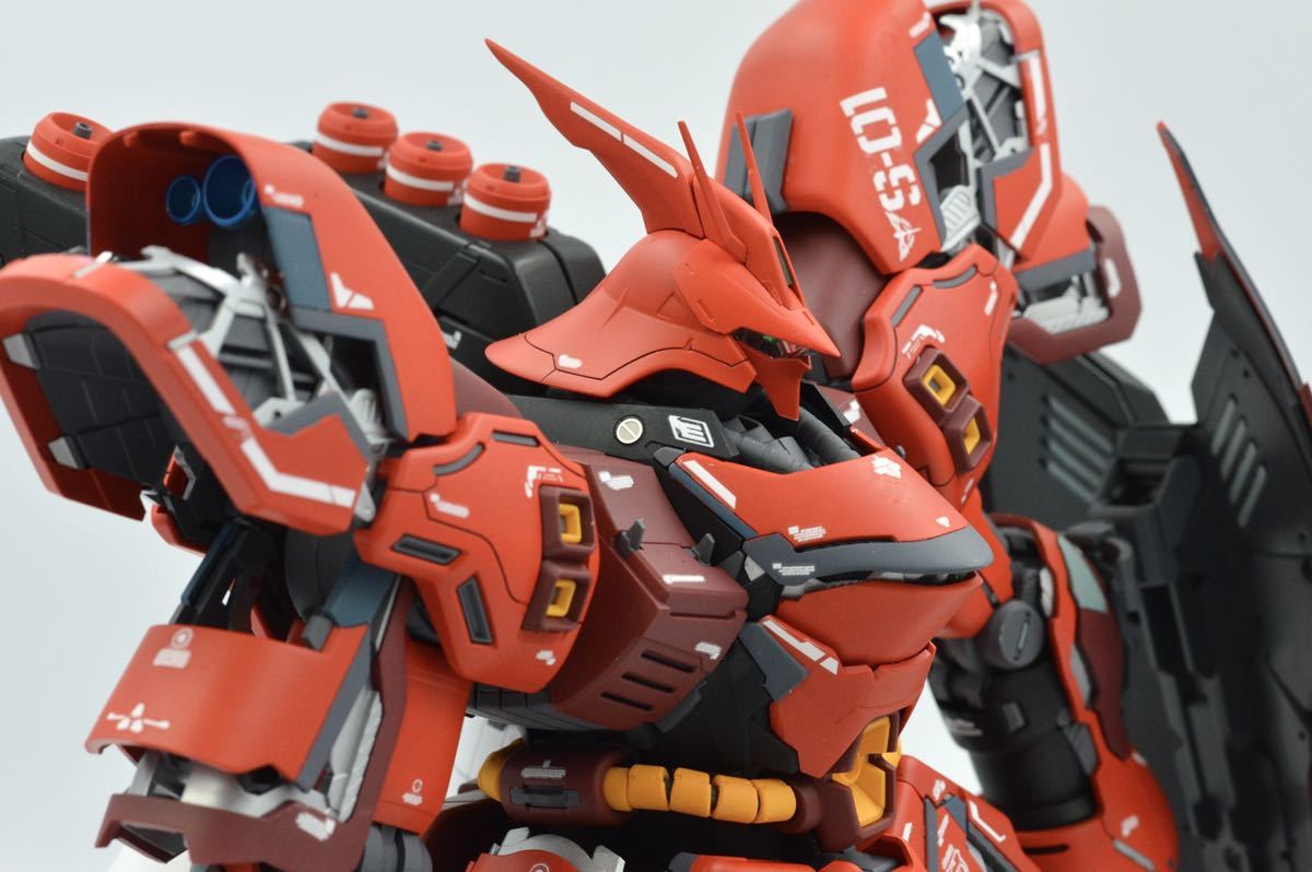 MG サザビー完成品 【全塗装 ガンプラ 】 MG サザビー完成品 【全塗装 ガンプラ 】