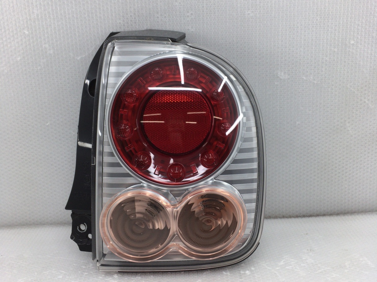 破損なし!点灯OK HE22S ラパン ショコラ 純正 右 テールレンズ LED