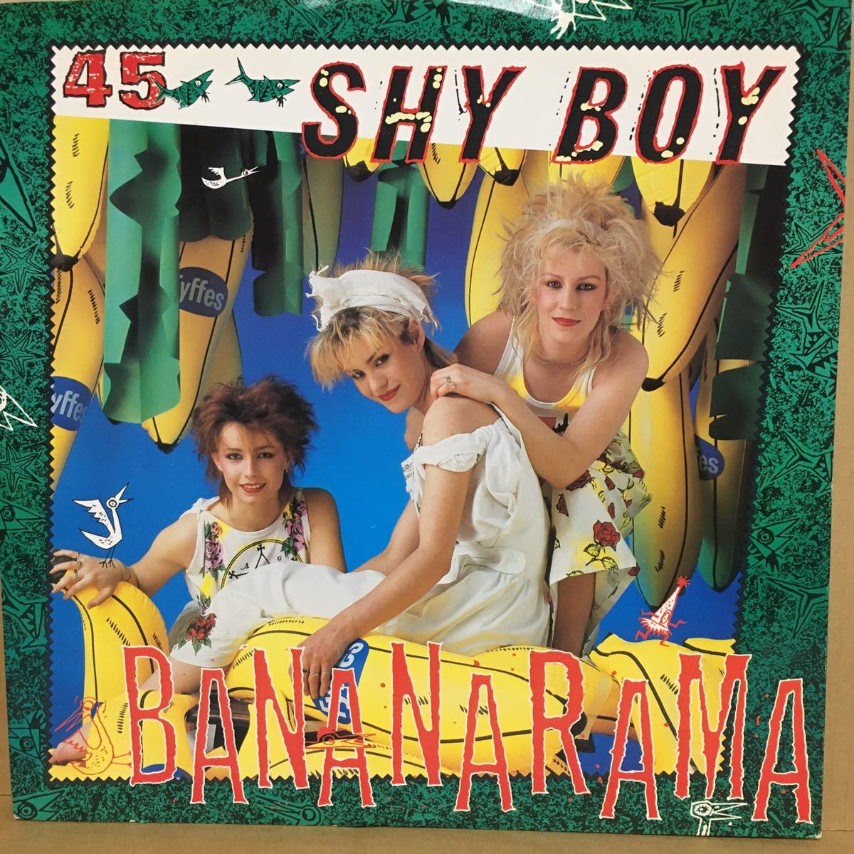 12'　12' BANANARAMA / SHY BOY_画像1