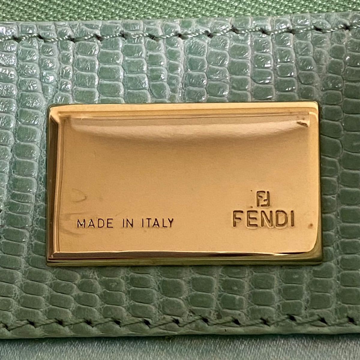 驚きの値段で 【ほぼ未使用•正規品】FENDI財布 折り財布