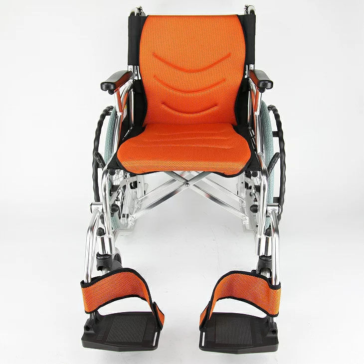 アウトレット 車椅子 軽量 折りたたみ 全5色 自走用 ノーパンクタイヤ カドクラ KADOKURA ビーンズ チークオレンジ Ｆ102-O_画像8