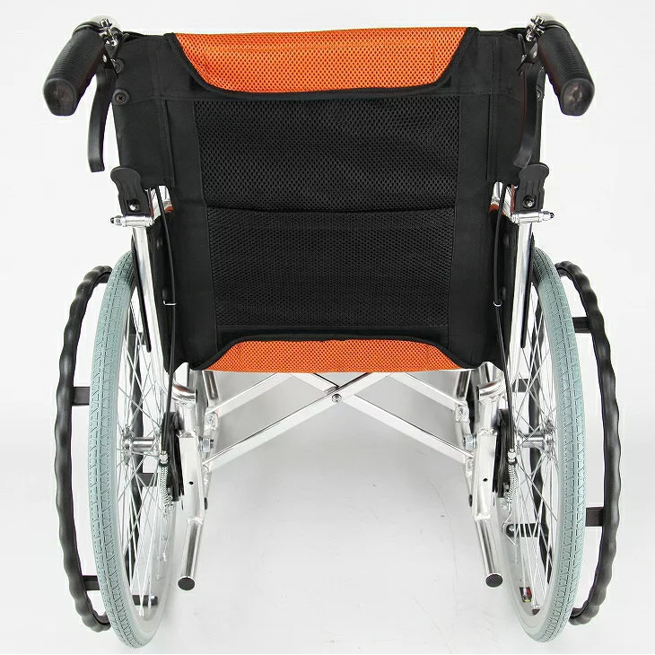 アウトレット 車椅子 軽量 折りたたみ 全5色 自走用 ノーパンクタイヤ カドクラ KADOKURA ビーンズ チークオレンジ Ｆ102-O_画像5