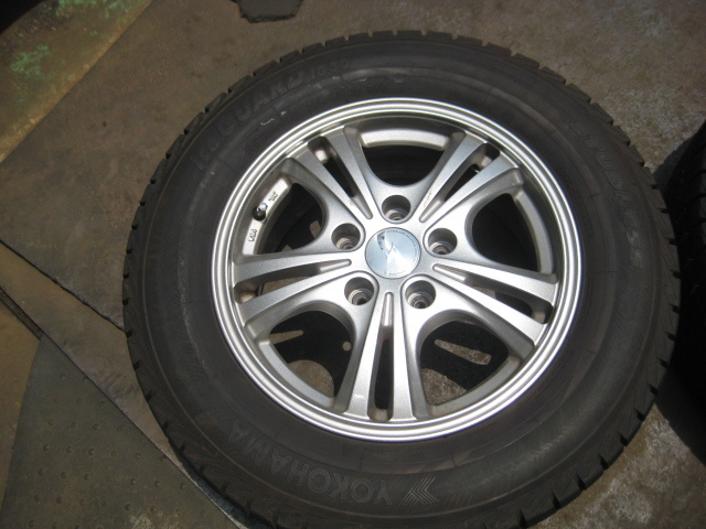 【45183-1904】ストリーム等 208/65Ｒ15 ヨコハマ 15インチ 5穴 15×6J スタッドレス アルミホイールタイヤ_画像9