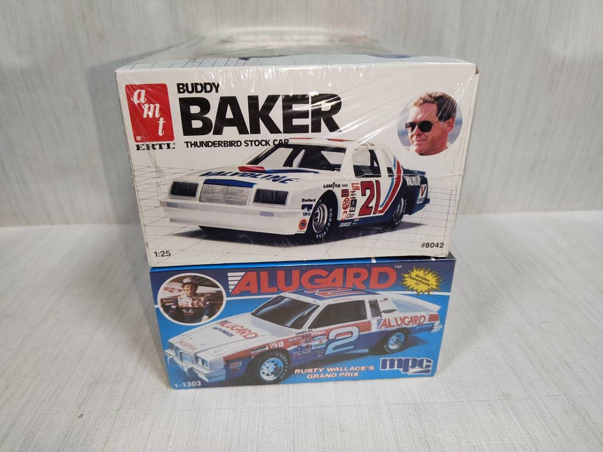 1/25 AMT Buddy Baker 1983 T-Bird NASCAR + 訳あり 1/25 MPC Rusty Wallace 1985 Pontiac NASCAR (リアウィンドウ癒着溶け) _画像8