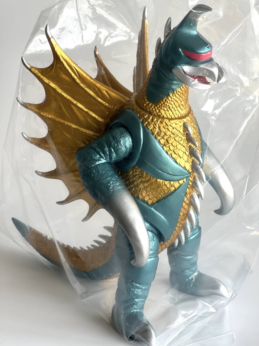ガイガン 2代目 フィギュア クリアシルバーラメ・ブルー 未開封品 ギガブレイン Yahoo!オークション - 未使用品 未開封 ギガブレイン ガイガン2