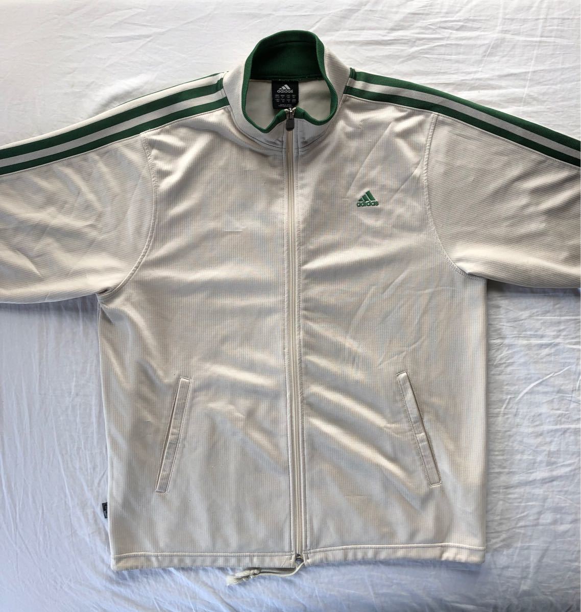 adidas】ジャージ オーバーサイズ ベージュ 緑 古着 高配色 オフ adidas】ジャージ オーバーサイズ ベージュ 緑 古着 高配色 オフ