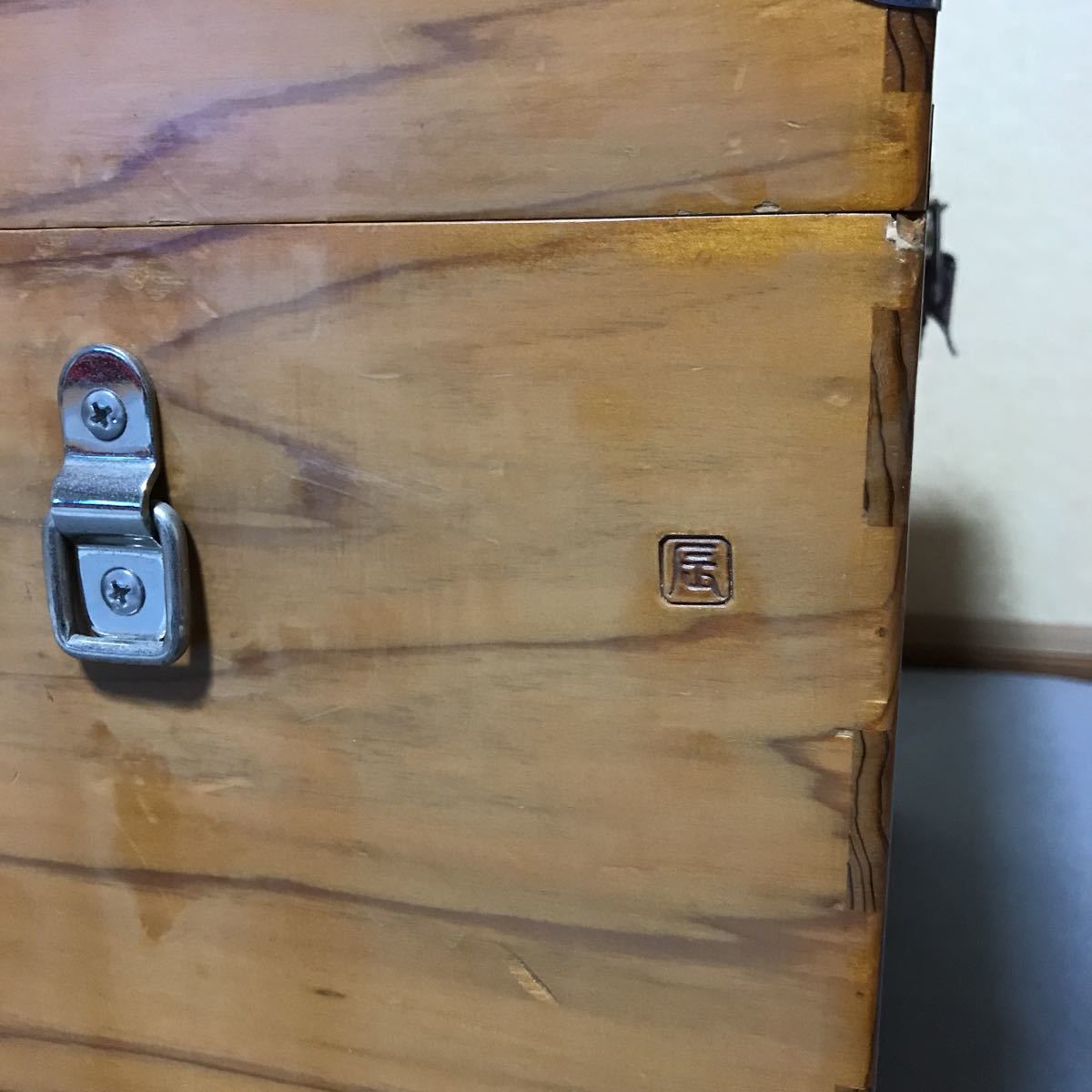Yahoo!オークション - 希少 箱辰 水箱 屋久杉 中古 Yahoo!オークション - 希少 箱辰 水箱 屋久杉 中古