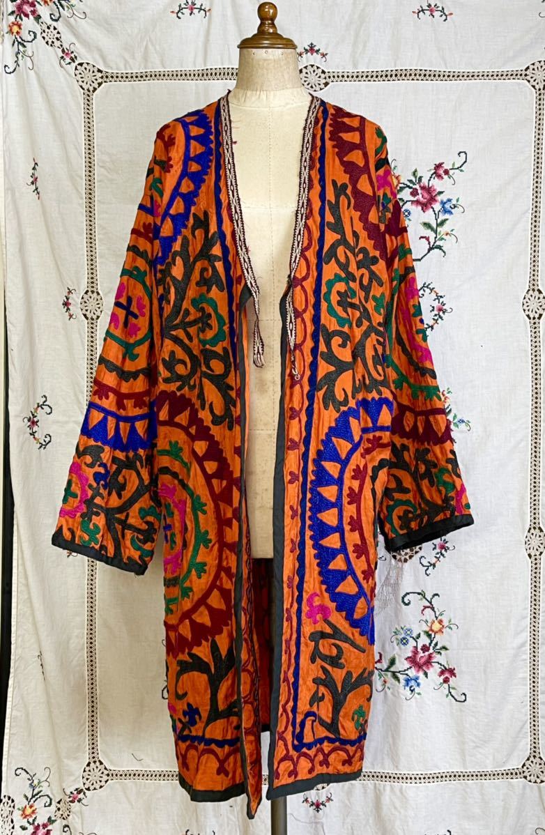 ウズベキスタン スザニ 刺繍 ガウン ジャケット コート ビンテージ