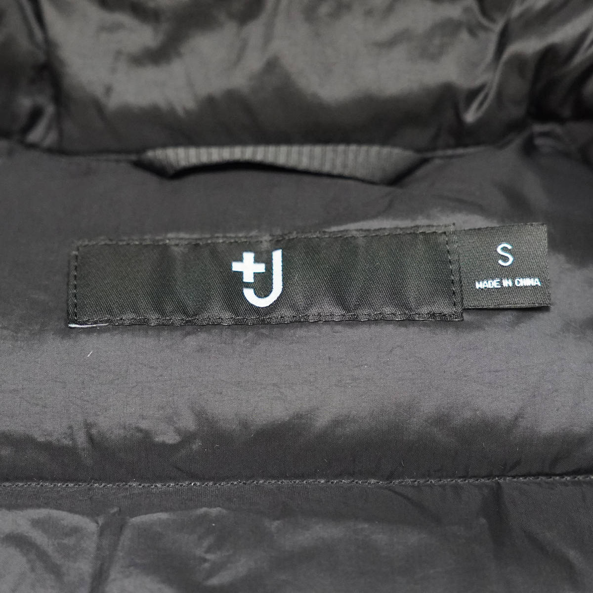 美品 +J 21AW ライトダウンジャケット ブラック Sサイズ 着用5回 防水加工済み_画像8