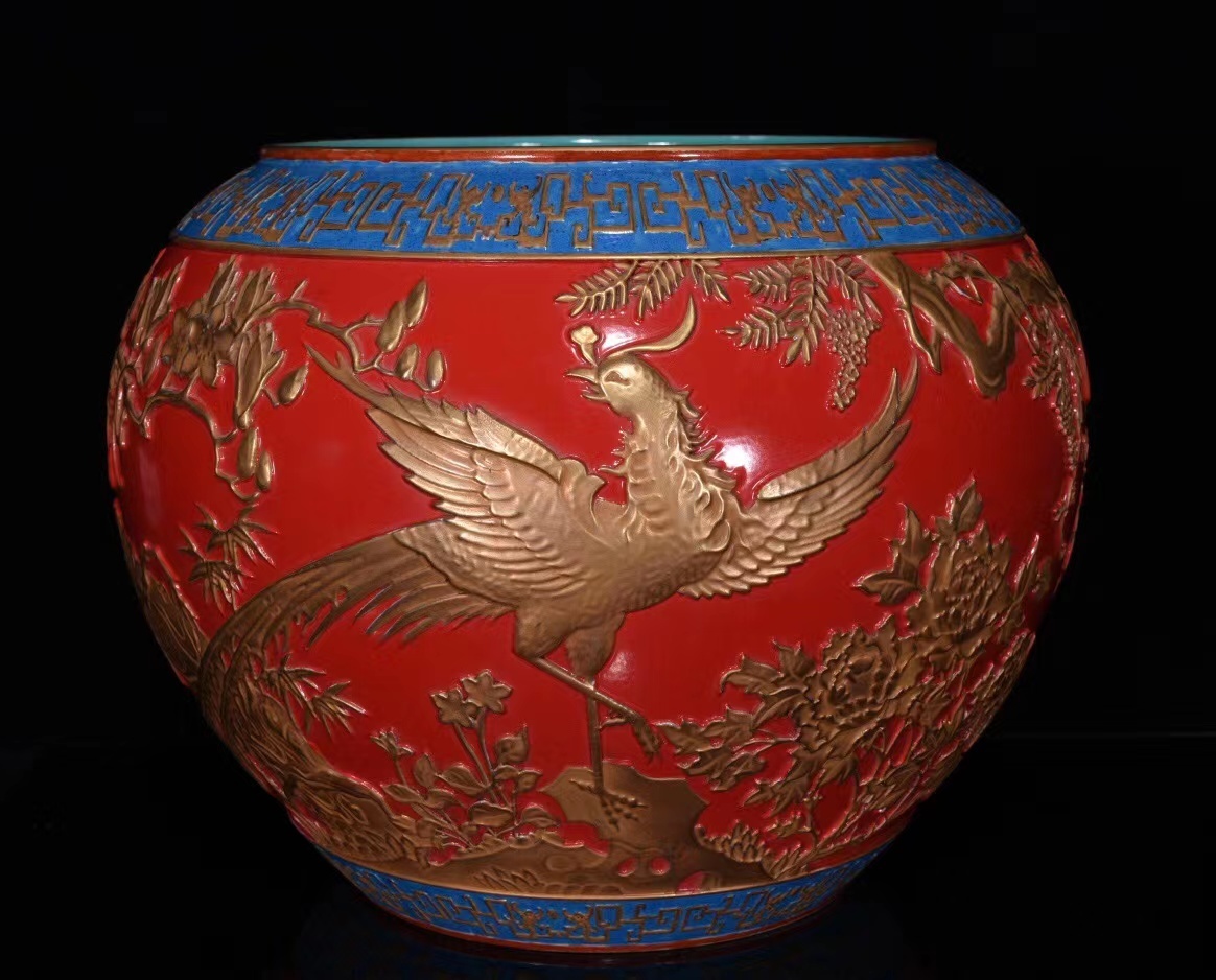 流行に ◆旧蔵◆ 古美術 中国古玩 清代乾隆年製款 時代物 T08 描金臙脂紅浮雕花鳥鉢 琺瑯彩 清 流行に ◆旧蔵◆ 古美術 中国古玩 清代乾隆年製款 時代物 T08 描金臙脂紅浮雕花鳥鉢 琺瑯彩 清