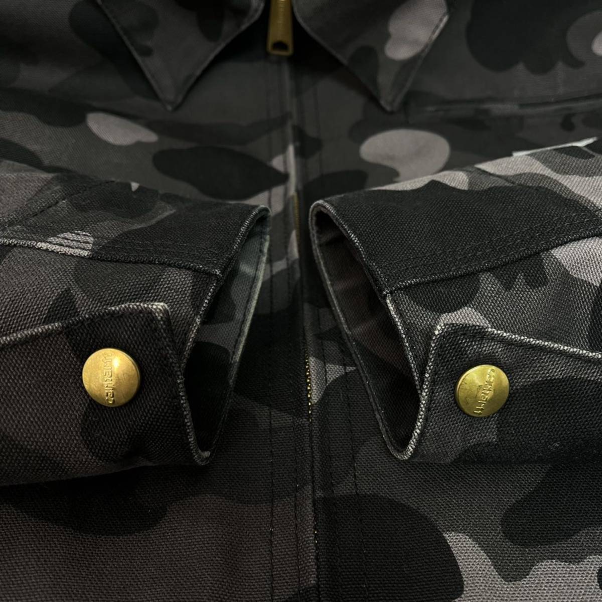 レア 希少 A BATHING APE × CarHartt エイプ × カーハート レア 希少 A BATHING APE × CarHartt エイプ × カーハート