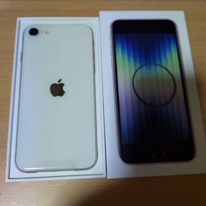 Apple iPhone SE 64GB スターライト(第3世代)SIMフリー SE3 本体 白