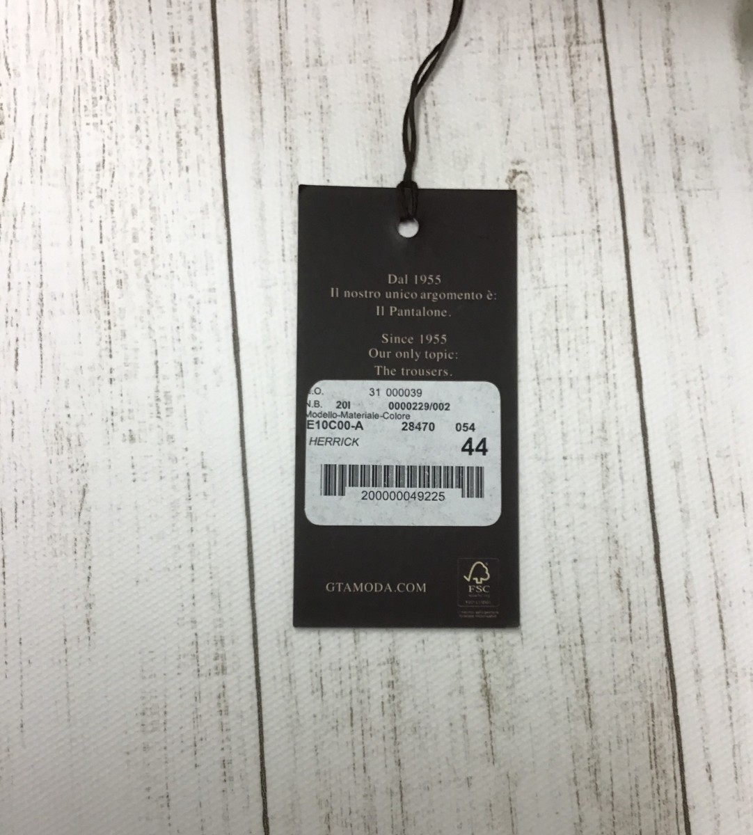 40%OFF GTA HERRICK(エリック)オフホワイトコーディロイ サイズ44