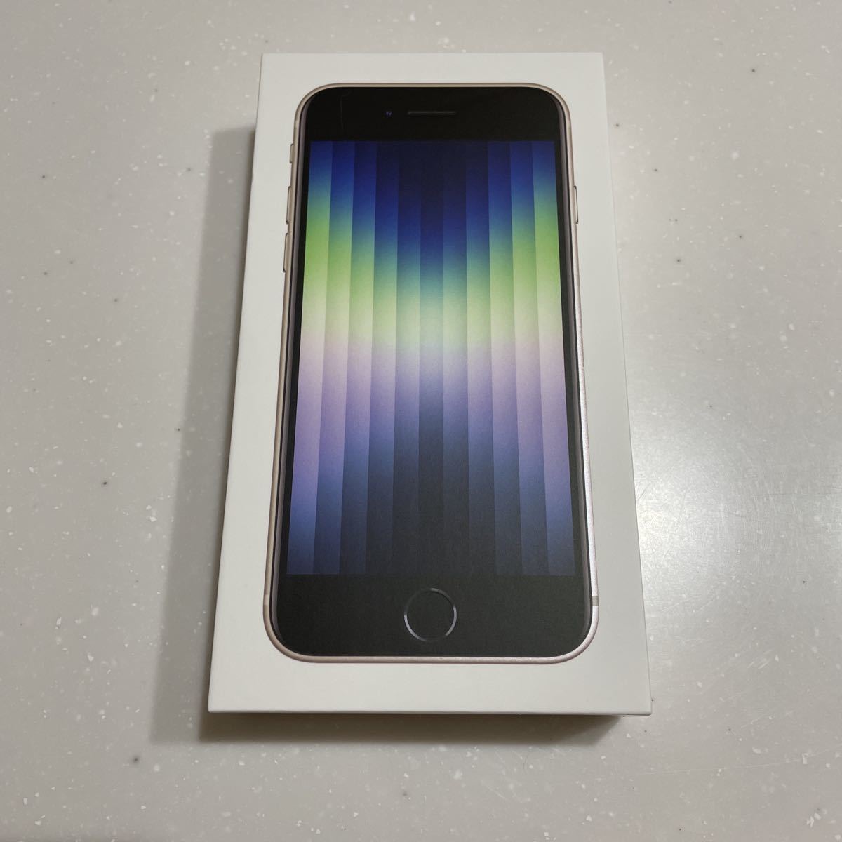iPhoneSE 第3世代64GB Starlight 新品未開封 SIMフリー ソフトバンク