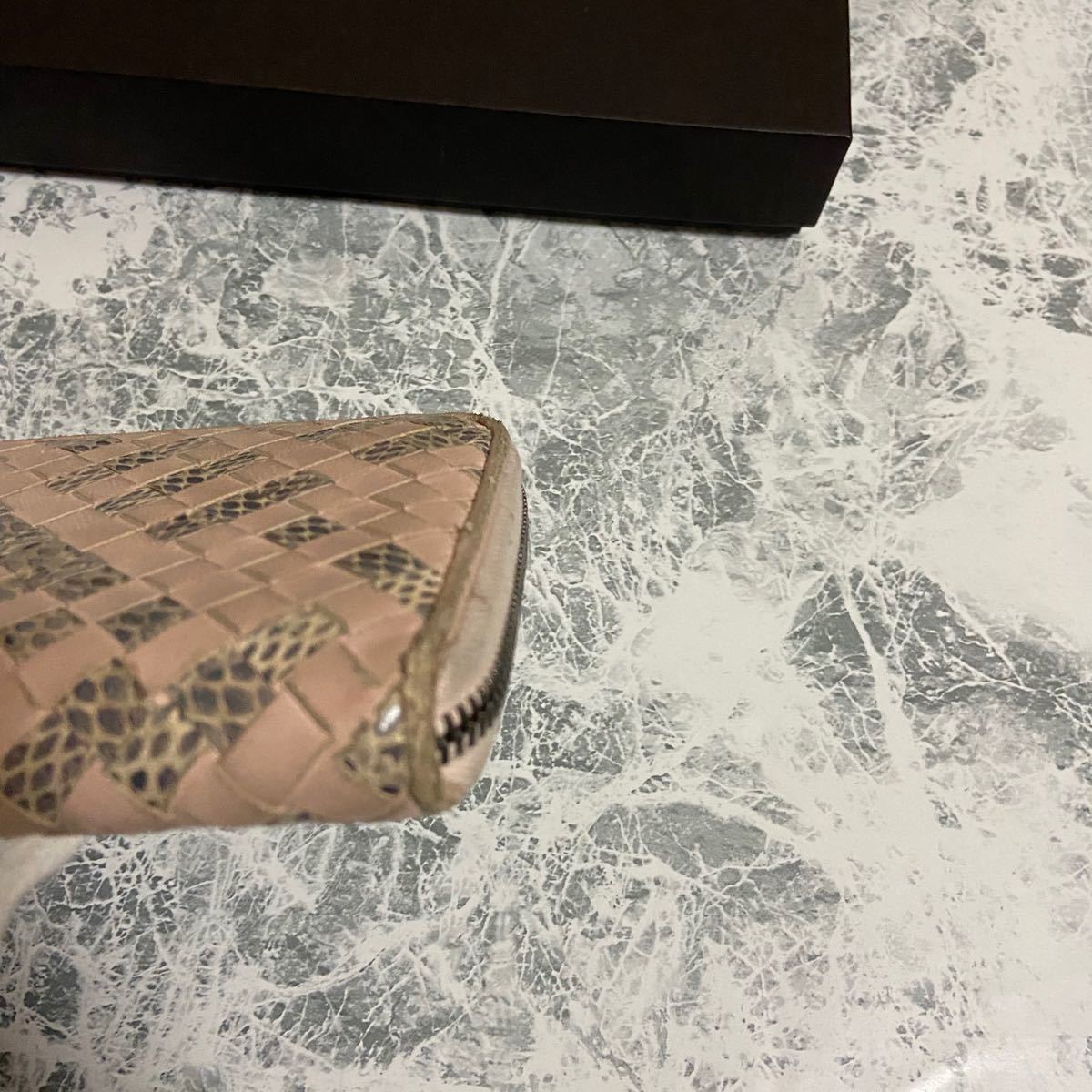 BOTTEGA VENETA ボッテガヴェネタ 長財布 ラウンドファスナー イントレ