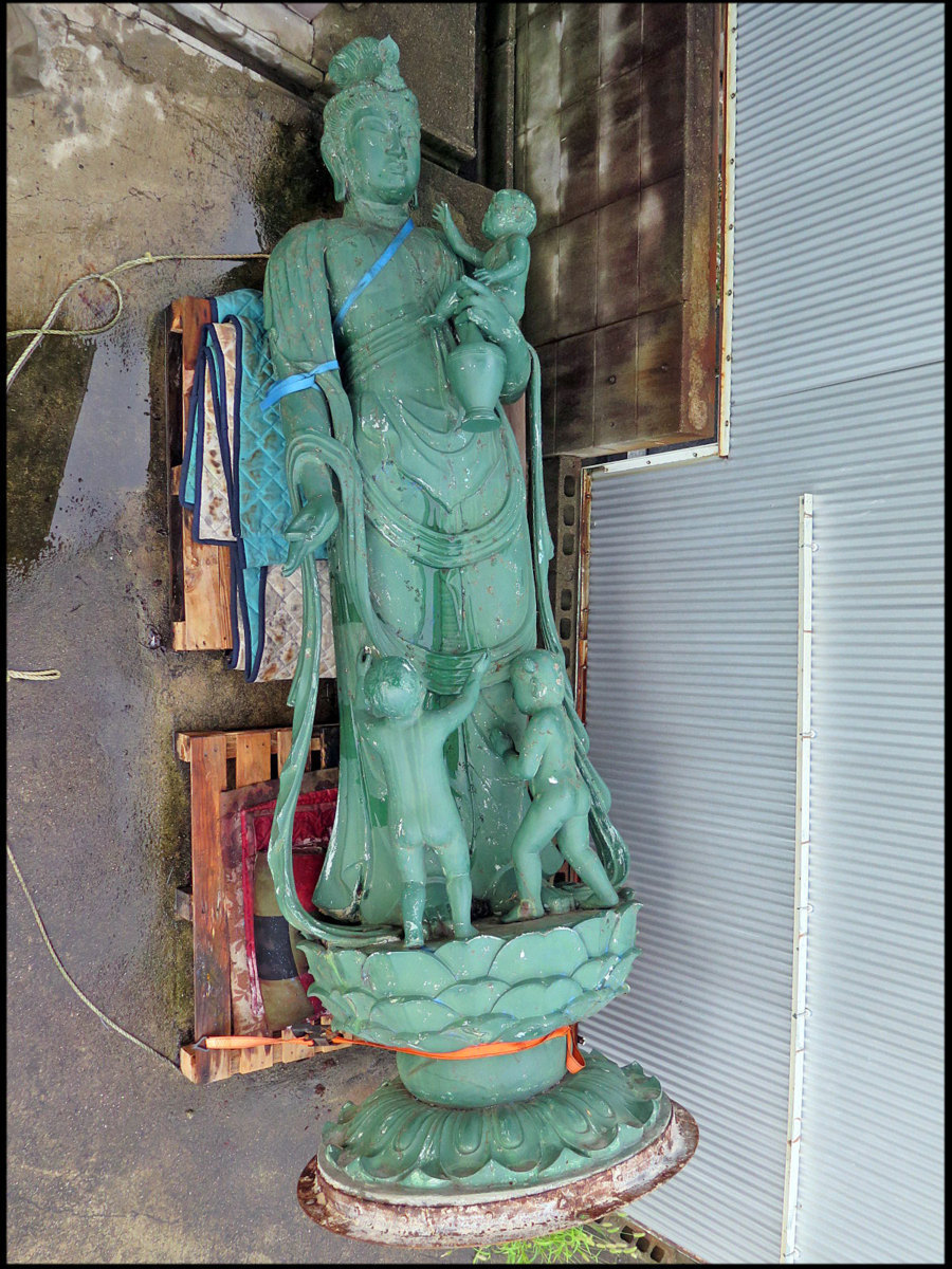 ■○要引取(大阪) 高さ 約3.2メートル 水子供養観音像/大型 ブロンズ仏像
