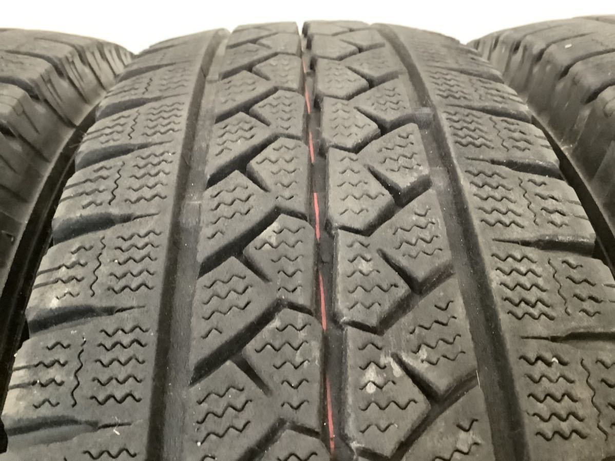 ■BRIDGESTONE BLIZZAK VL1 [195/80R15 107/105L] 2015年製 スタッドレスタイヤ4本■ハイエース キャラバン_画像3