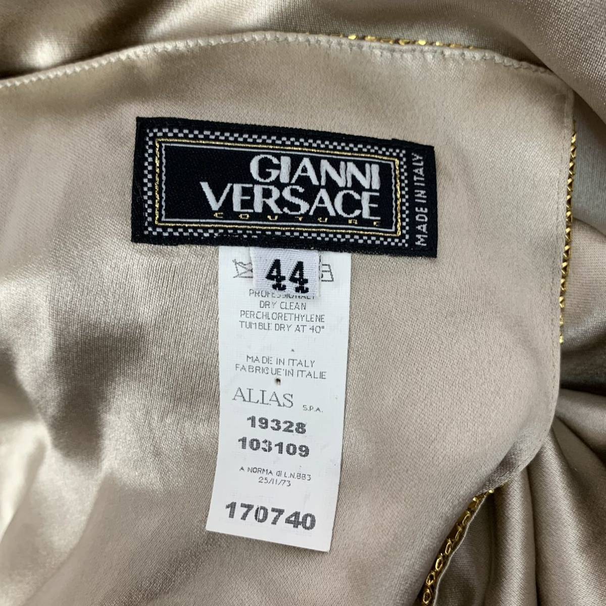 h97 GIANNI VERSACE ジャンニ ヴェルサーチ ストール ショール 44
