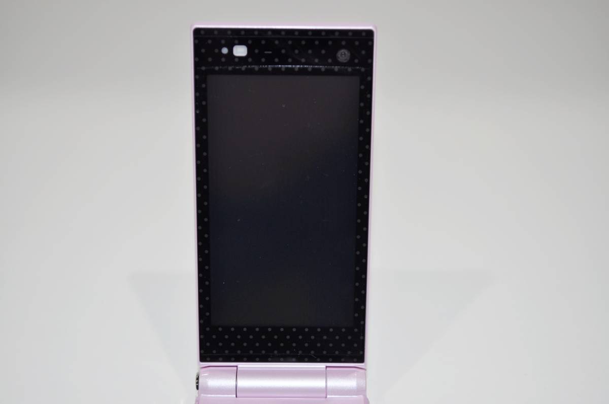 ドコモ F06d ガラケー 携帯 docomo ハッピーピンク FOMA 水玉 リボン
