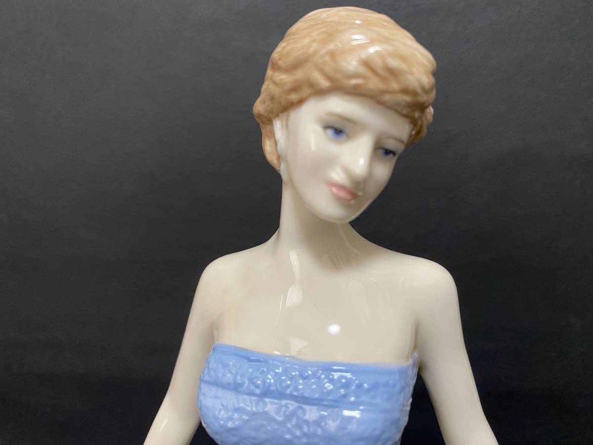 ♪♪ ロイヤルドルトン ダイアナ　プリンセスオブウェールズ HN5061　美品　 　Royal Doulton 約23ｃｍ 2K♪♪_画像10