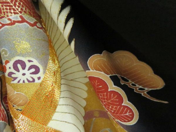 宗 sou 黒留袖 金駒刺繍 金糸 落款入り 作家物 飛鶴吉祥文 五つ紋入り