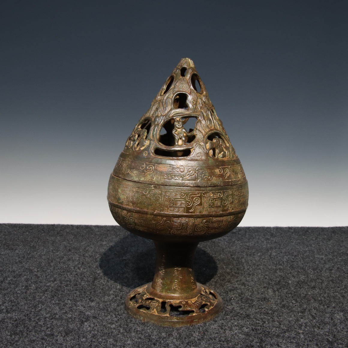 聚寳齋*青銅製 青銅器*博山炉】置物 賞物 中国古美術 收藏品 超 聚寳齋*青銅製 青銅器*博山炉】置物 賞物 中国古美術 收藏品 超