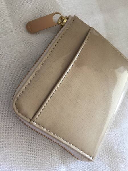  postage included * original leather * enamel zipper compact wallet beige 