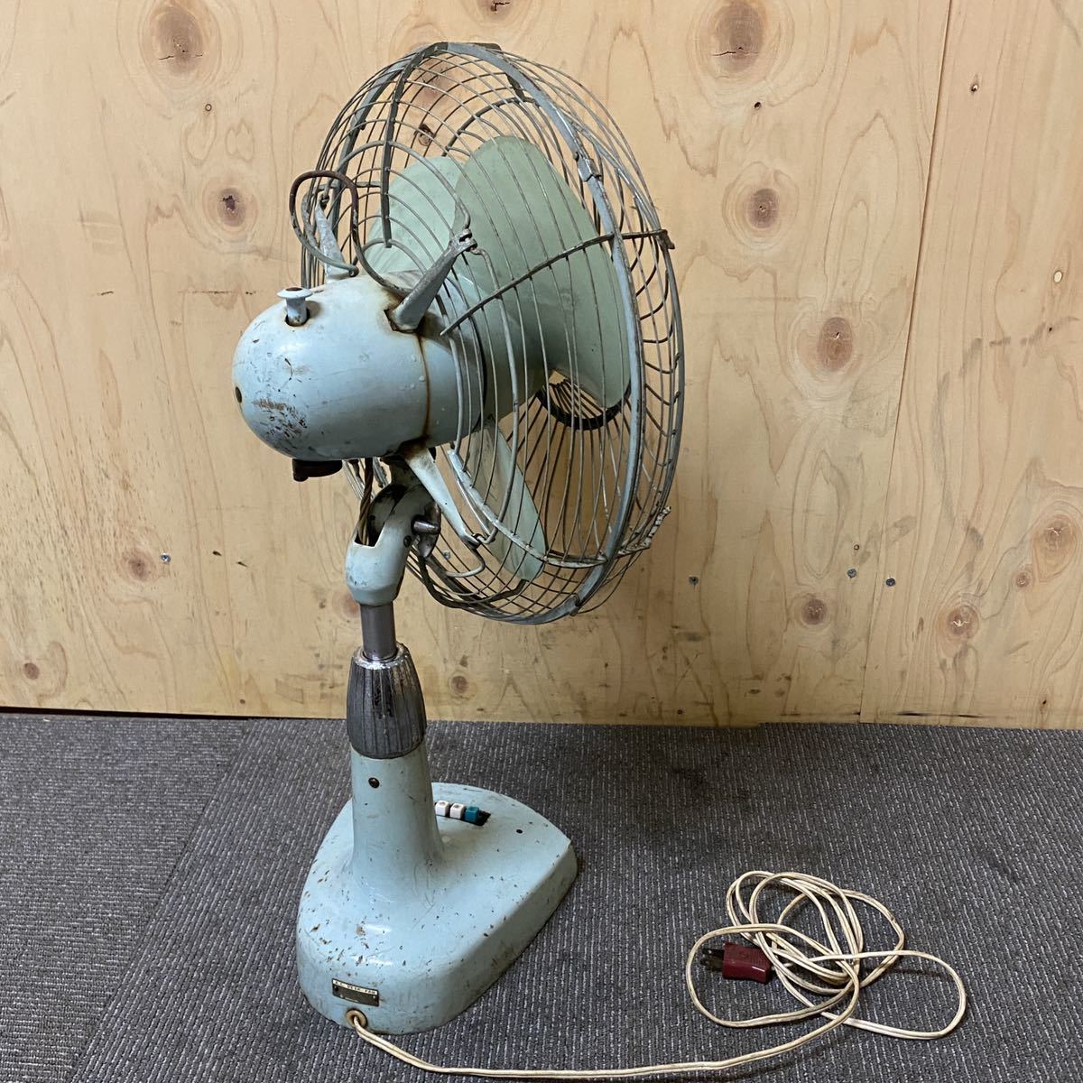 日立 HITACHI A.C. 30cm DESK FAN グリーン 扇風機 3枚羽根 ファン 昭和 レトロ ビンテージ アンティーク 動作確認済み_画像8