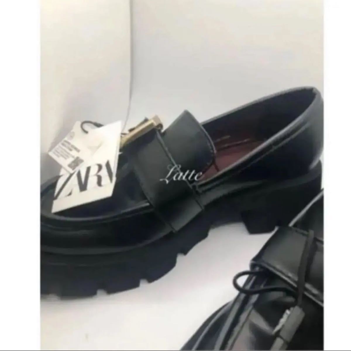 ZARA　バックルディテールトラックソールローファー　35 完売