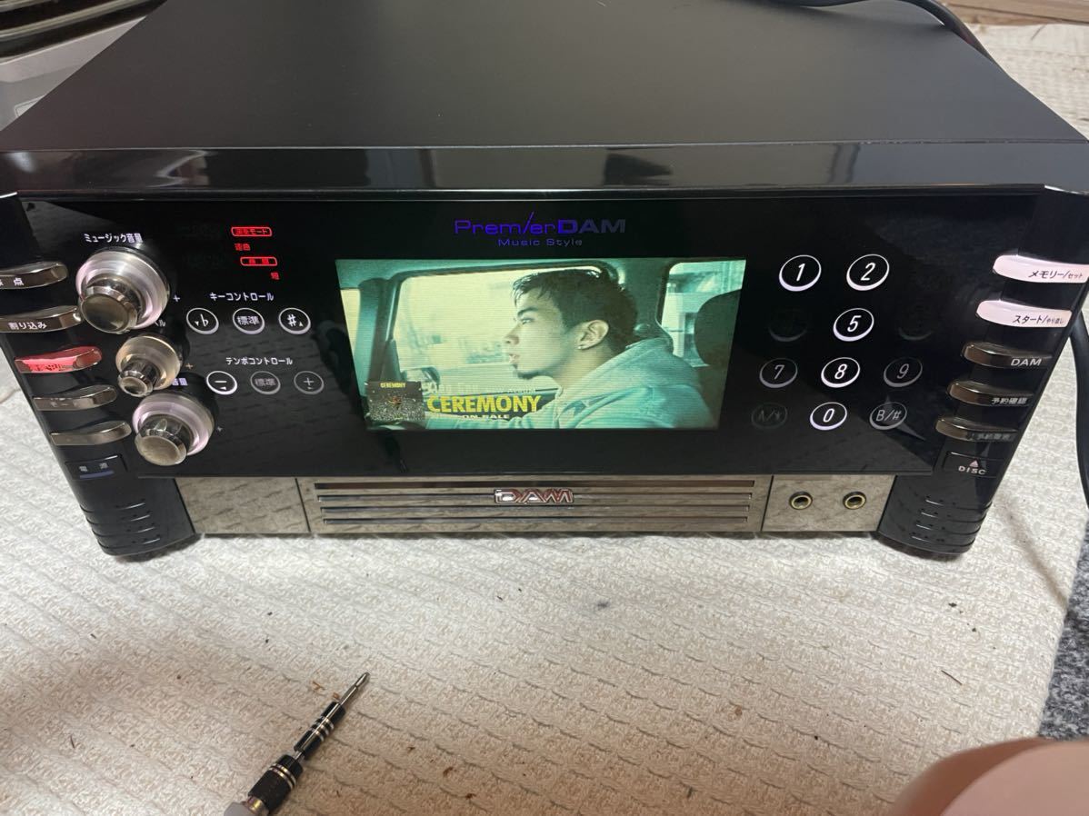 第一興商 Premire DAM XG1000 2台 デンモク 充電器 保守用HDDの 第一興商 Premire DAM XG1000 2台 デンモク 充電器 保守用HDDの