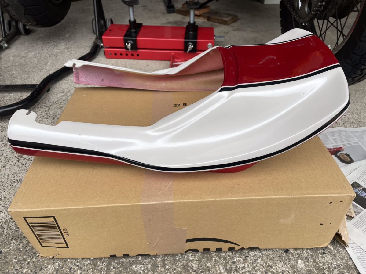 Yahoo!オークション - CBX400F アウトバーン テールカウル 当時物
