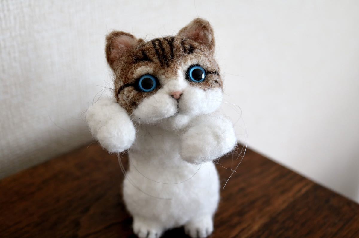 新品 羊毛フェルト ハンドメイド 猫の画像2