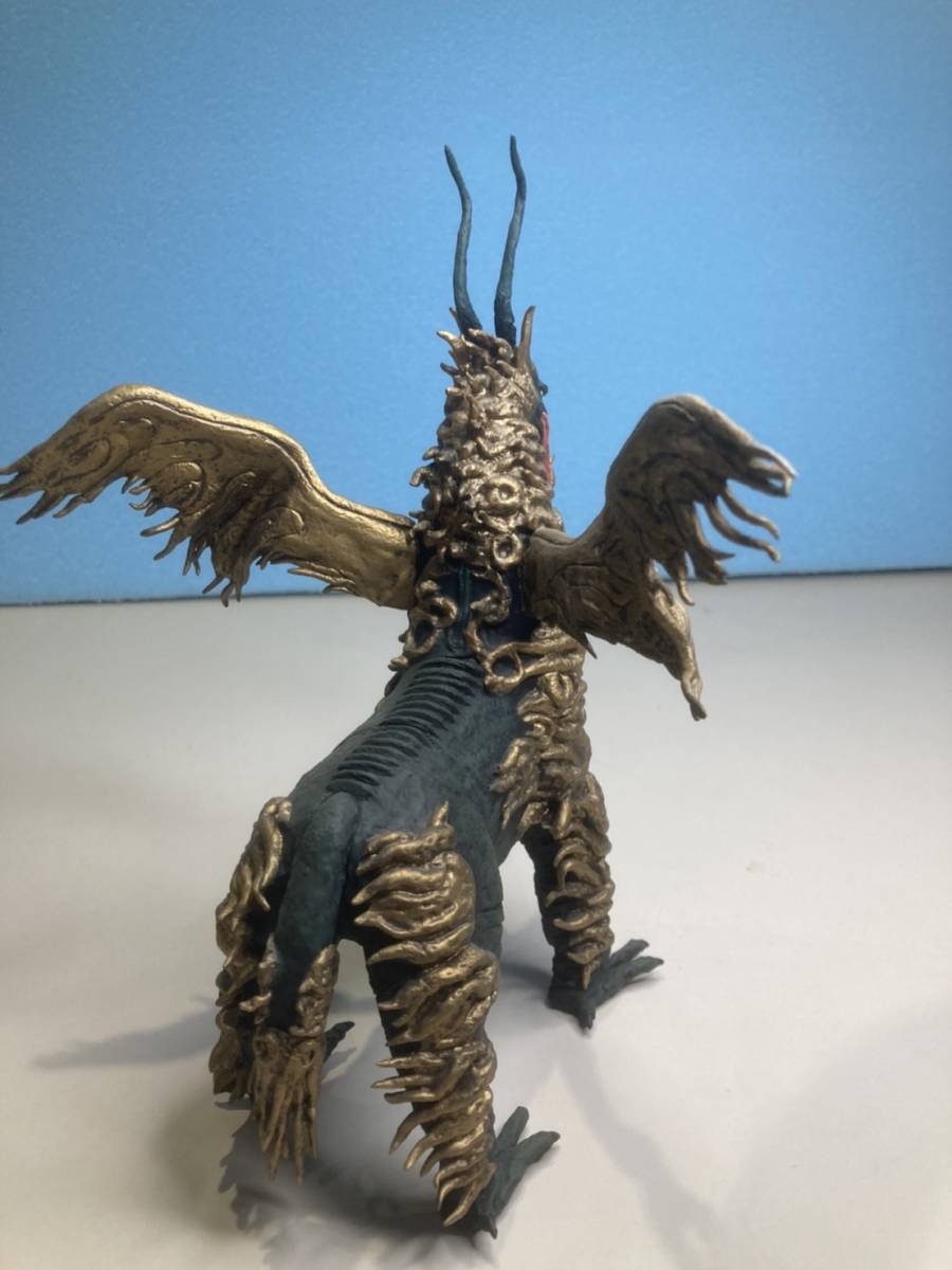 レジン製 ガレージキット 完成品 ウルトラ怪獣 ゴモラ ネロンガ レジン製 ガレージキット 完成品 ウルトラ怪獣 ゴモラ ネロンガ