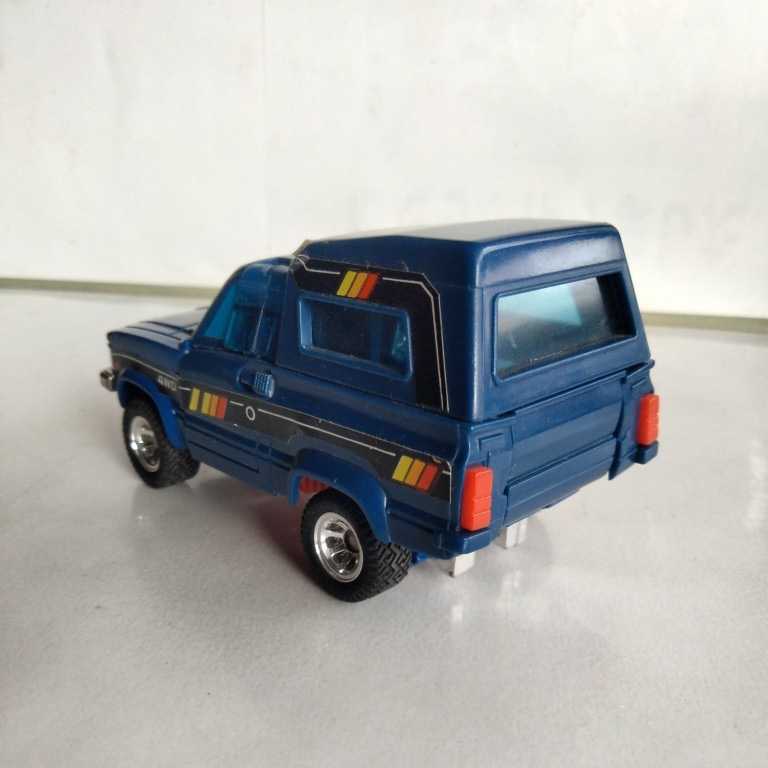 □約40年前 タカラ ダイアクロン カーロボット 4WD ハイラックス □約40年前 タカラ ダイアクロン カーロボット 4WD ハイラックス