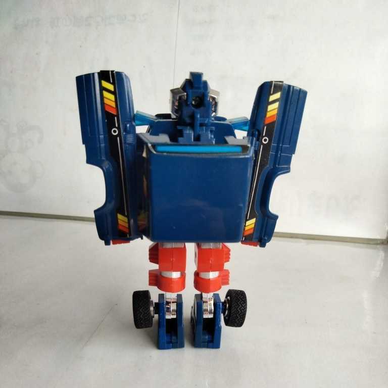 □約40年前 タカラ ダイアクロン カーロボット 4WD ハイラックス □約40年前 タカラ ダイアクロン カーロボット 4WD ハイラックス
