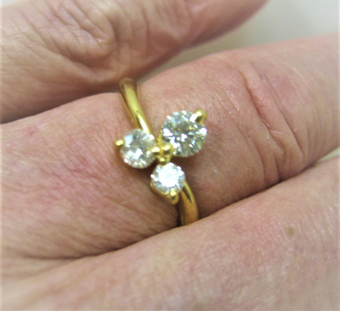 [ Tokyo . middle pawnshop .. san ] Tasaki Shinju tasakiTASAKI K18 18 gold ring ring diamond 3 pieces 0.59ct