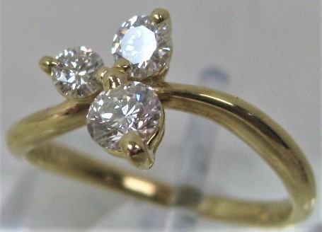 [ Tokyo . middle pawnshop .. san ] Tasaki Shinju tasakiTASAKI K18 18 gold ring ring diamond 3 pieces 0.59ct