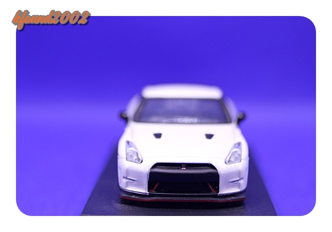 ミニカー　日産　ニッサン　スカイライン　ニスモ　NISSAN GT-R NISMO N Attack Packege　ホワイト色　良品！_画像2