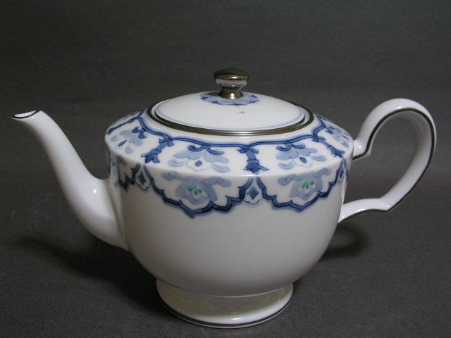 ◎大倉陶園 【手描き】 呉須正倉院 大ティーポット◎新品同様 www.lram