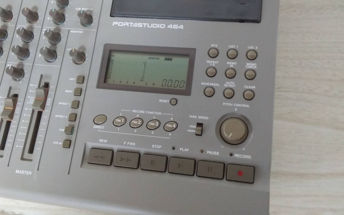 TASCAM PORTASTUDIO 464 アナログマルチトラックレコーダー ジャンク TASCAM PORTASTUDIO 464 アナログマルチトラックレコーダー ジャンク