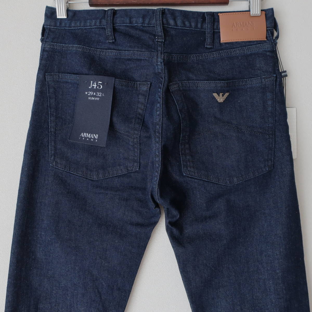 新品タグ付き アルマーニ ジーンズ ARMANI JEANS J45 極上美脚 スリム ストレッチ デニム パンツ インディゴ メンズ デニム W29  Sサイズ