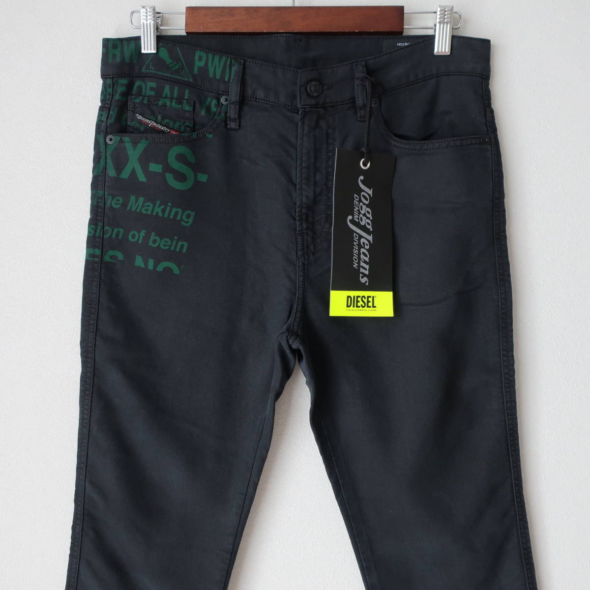 メカニカル 新品 DIESEL ジョグジーンズ 黒スキニー タイト ブラック