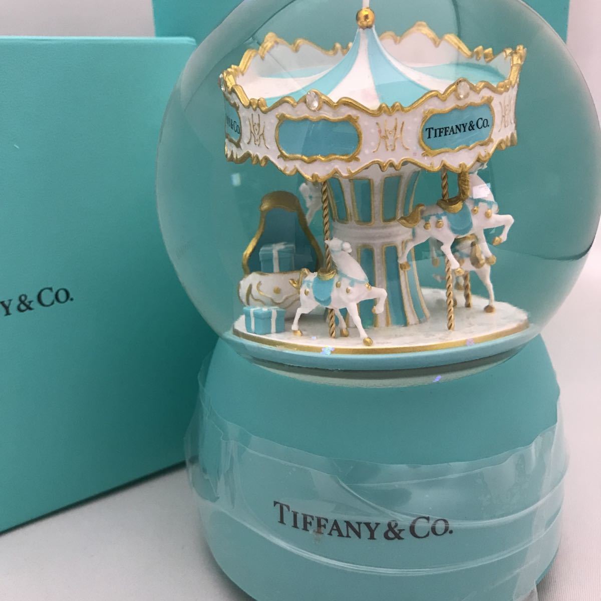 Tiffany Co. ティファニー オルゴール × スノードーム ノベルティ メリーゴーランド 非売品 小さな気泡があります(スノードーム)|売買されたオークション情報、yahooの商品情報をアーカイブ公開 - オークファン(aucfan.com) Tiffany Co. ティファニー オルゴール × スノードーム ノベルティ メリーゴーランド 非売品 小さな気泡があります(スノードーム)|売買されたオークション情報、yahooの商品情報をアーカイブ公開 - オークファン(aucfan.com)