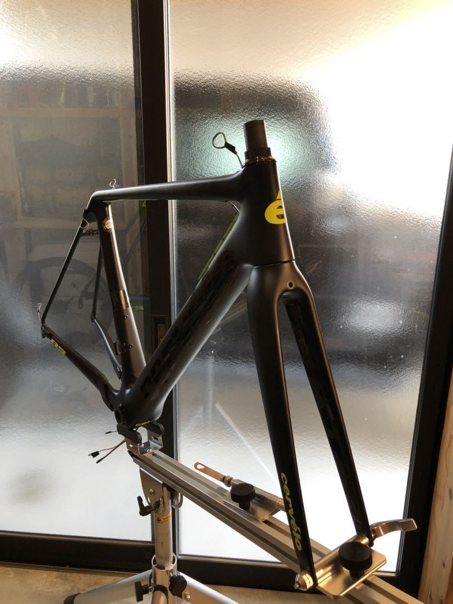 Yahoo!オークション - サーヴェロ cervelo r5 フレームセット Yahoo!オークション - サーヴェロ cervelo r5 フレームセット