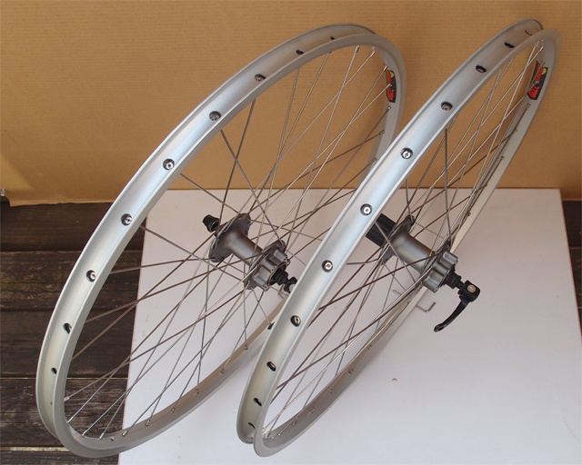 MTB 26インチ 手組ホイール 前後セット 32H 8-10速 MTB/11速 MTB 26インチ 手組ホイール 前後セット 32H 8-10速 MTB/11速