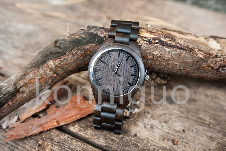 送料無料!!!木製腕時計男性時計カジュアルギフトメンズ腕時計メンズおしゃれ珍しい 変わってる デザイン男性 シック自然に優しい天然木SB10