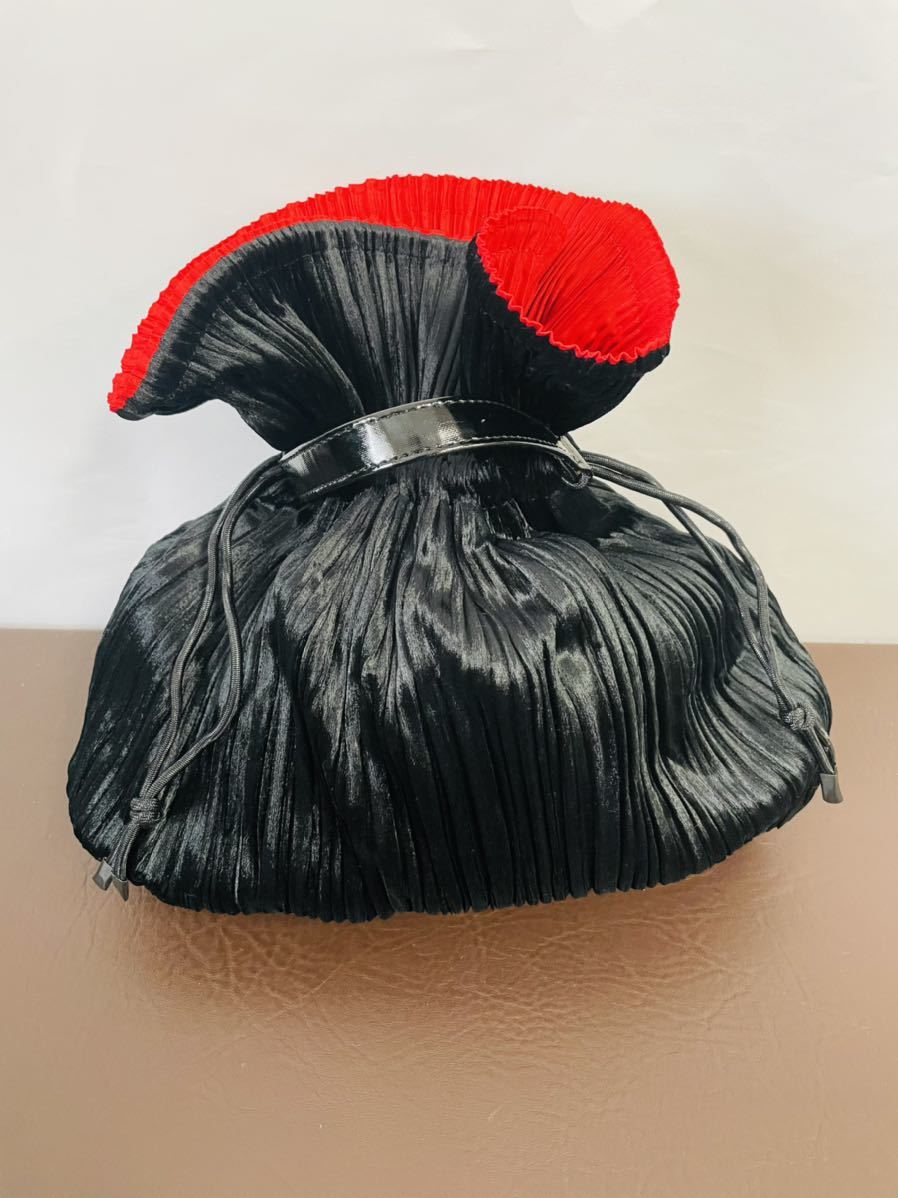 SALE/96%OFF】 未使用イッセイミヤケFETE プリーツ 巾着 バッグ