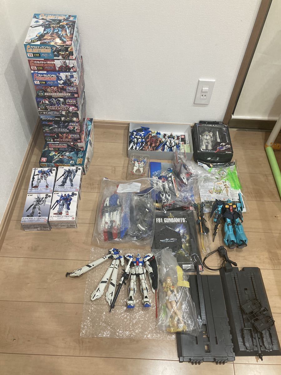 現状品 完成品プラモデル+未使用品プラモデル ほかフィギュア等