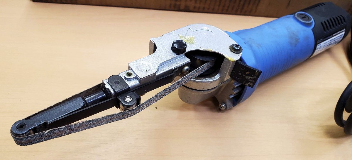 動作良好 日東工器 電動ベルトン EBS-10 電動小型ベルトサンダー 100V