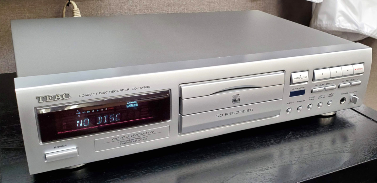 各動作良好・美品 TEAC/テアック/ティアック CD-RW890 CDプレーヤー/CD
